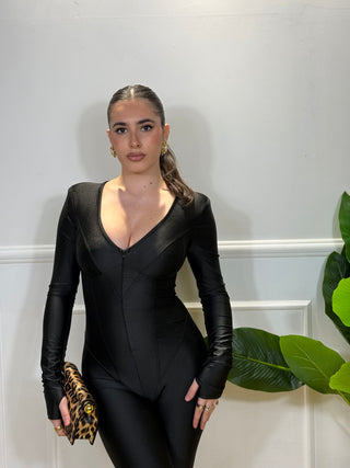 TUTA NOEMI