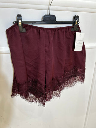 PANTALONCINO MERLETTO
