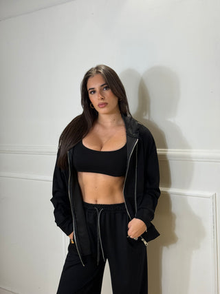 TRIS TUTA